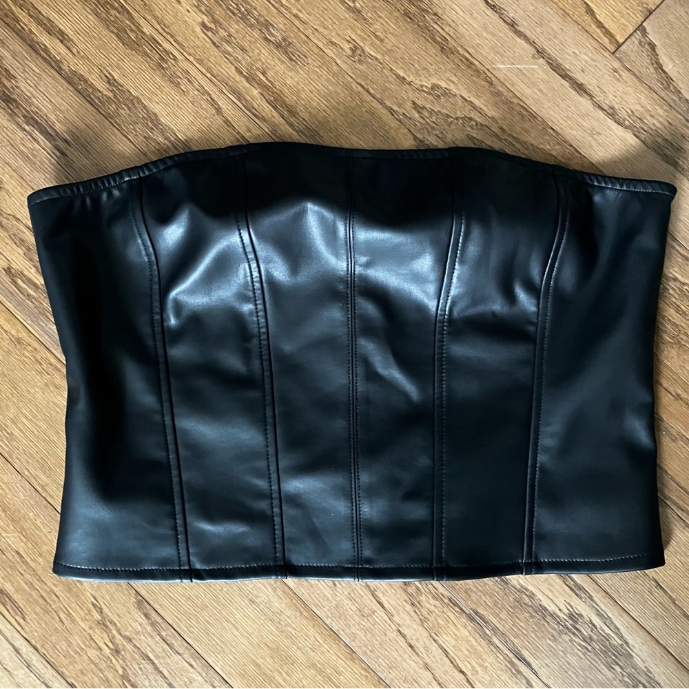 Black Sleeveless Bustier Crop Top